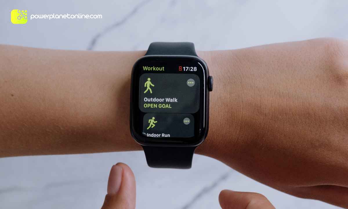 Smartwatch et smartband : à quoi servent-ils et quelles sont leurs différences ?
